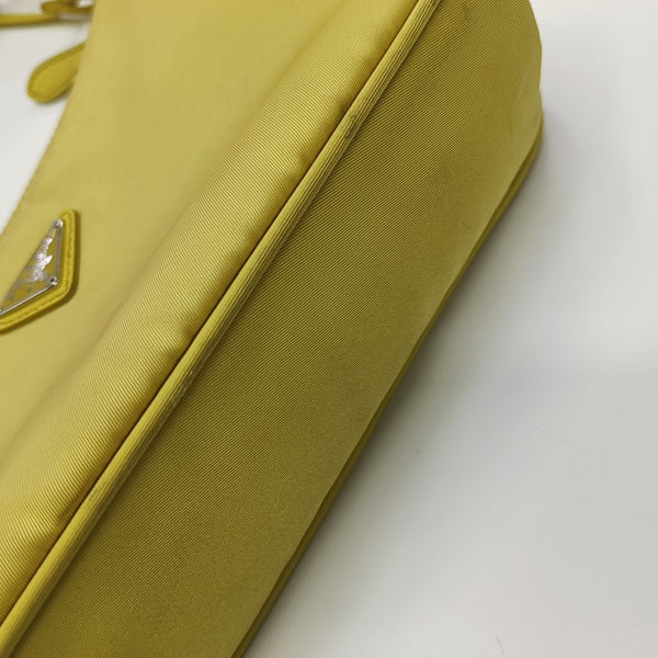 Re-Edition2000 Mini Nylon Yellow