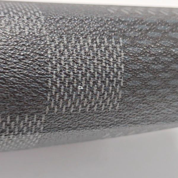Pochette Voyag MM Damier Graphite Coated Canvas Gray