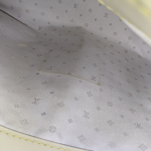 L'ESSENTIEL Lambskin White
