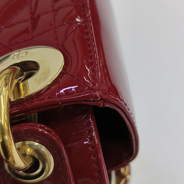 Lady Dior Mini Piel Charol Acolchada Roja