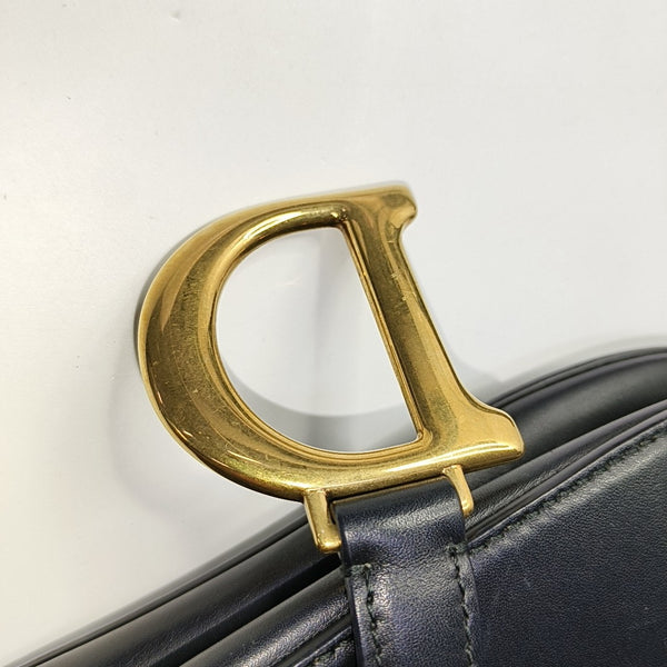 Saddle Small Calfskin Black