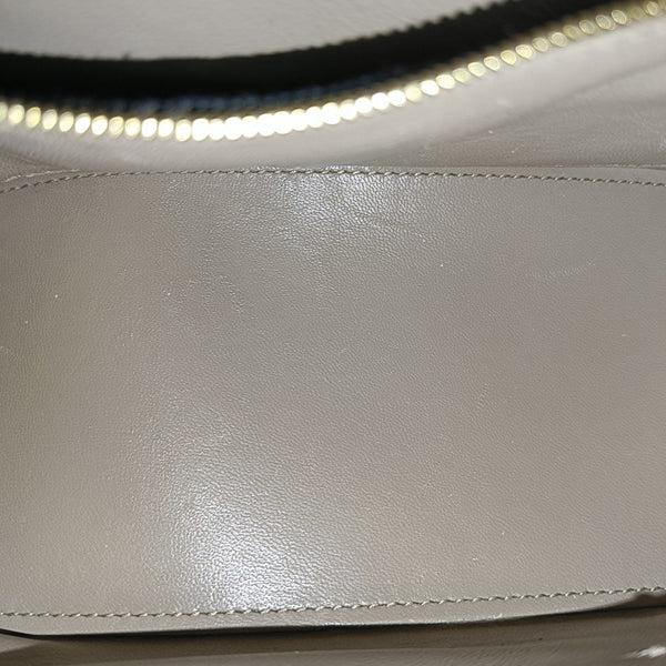 Hourglass S Calfskin Beige