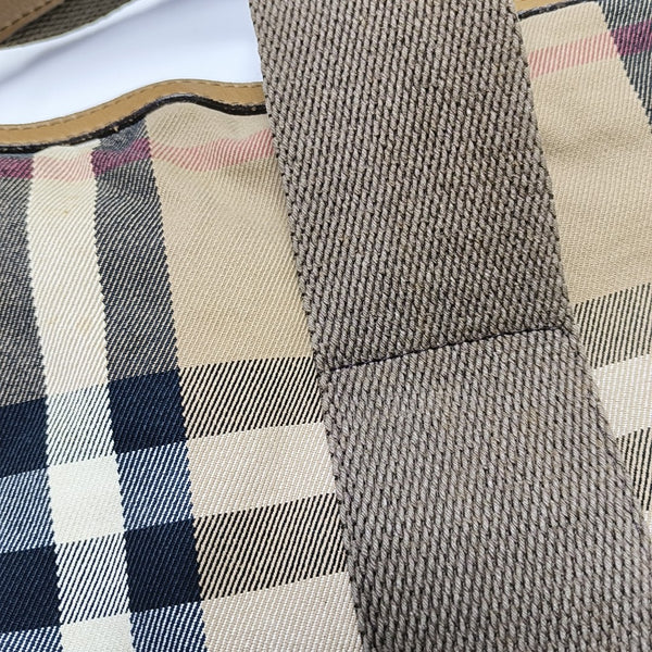 Canvas Brown