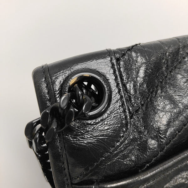 NIKI Medium Chevron Calfskin Black