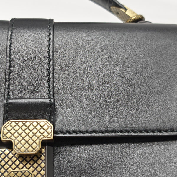 Piazza Medium Calfskin Black