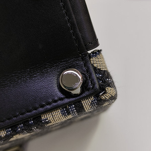 Lock Oblique Canvas Blue