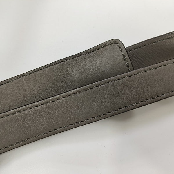 TRAPEZE Medium Suede Gray