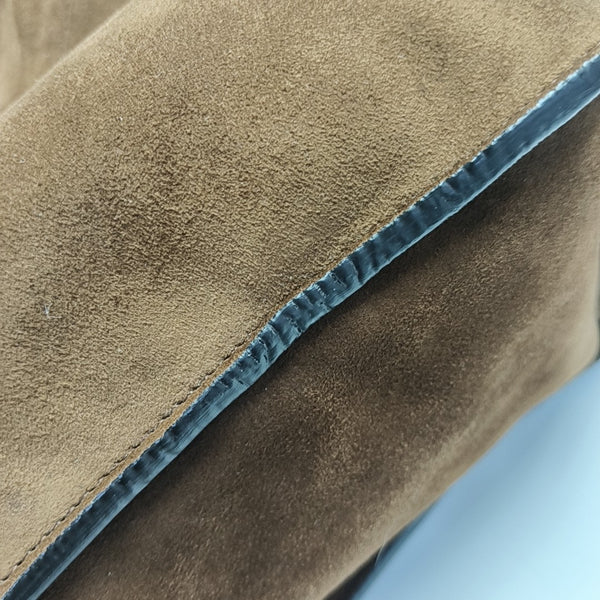 Peekaboo Essential Medium Suede Brown