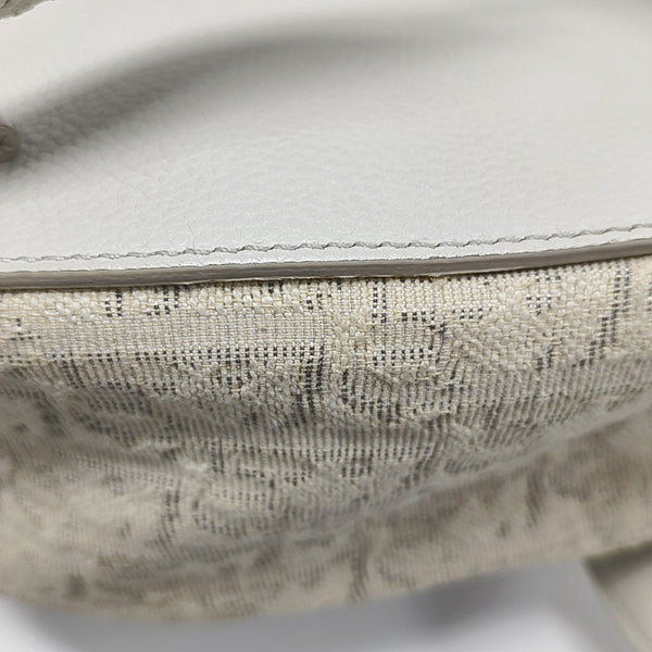 Saddle Mini Piel de Becerro Blanco