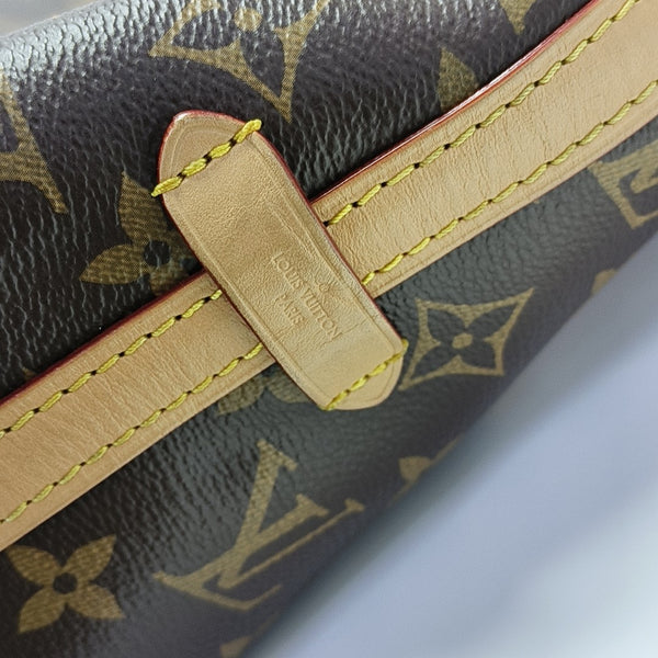CARRYALL PM Monogram Coated Canvas Brown