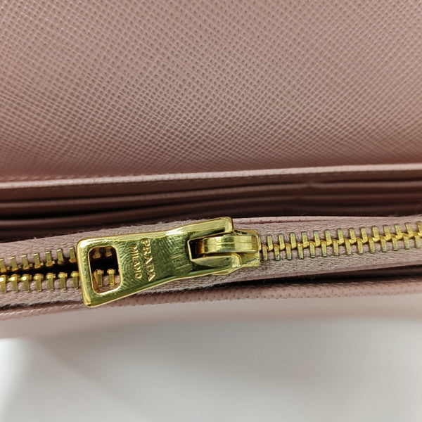 Saffiano Calfskin Shoulder Bag Pink