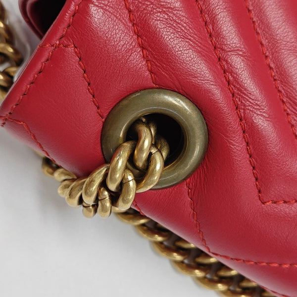 GG Marmont Medium Quilted Calfskin Red