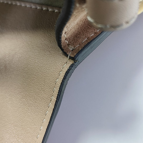 Nile Medium Calfskin Brown