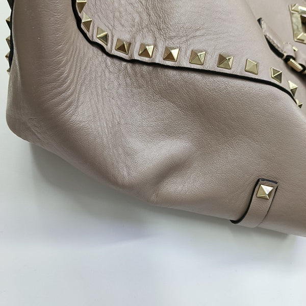 Rockstud Calfskin Gray