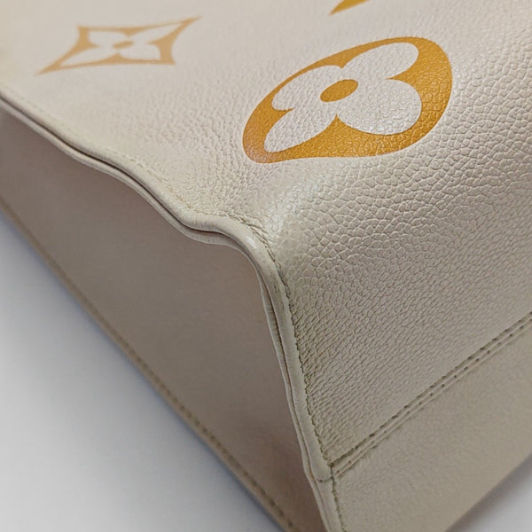 ONTHEGO MM Monogram Calfskin Beige