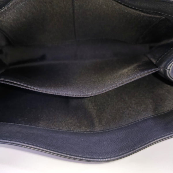 Authenticated pre-owned Lockme Calfskin Blue - Crossbody Bag at Looply