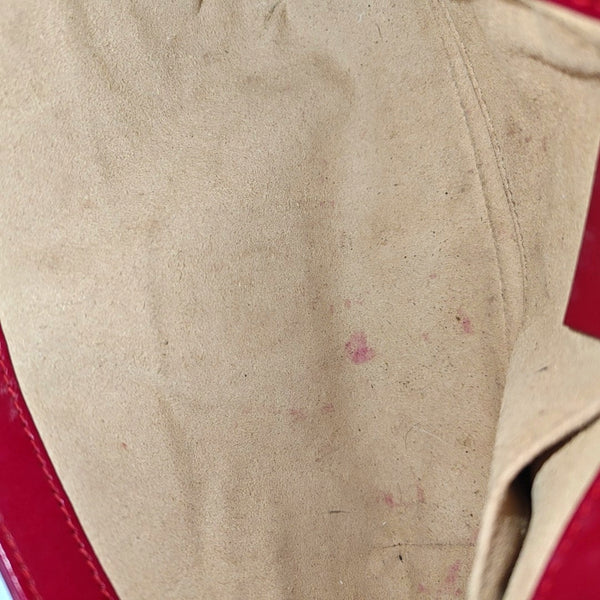 Authenticated pre-owned GG Marmont Small Calfskin Red - Shoulder Bag at Looply
