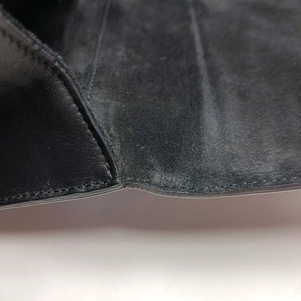 Authenticated pre-owned Chyc Y Ligne Calfskin Black - Clutch at Looply