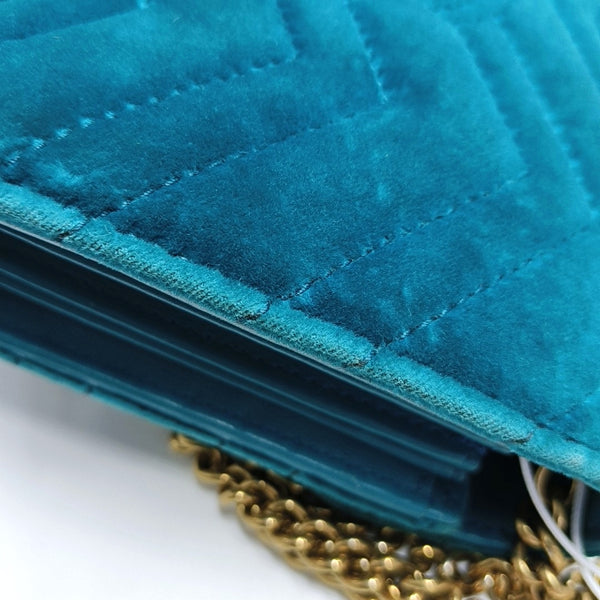 Authenticated pre-owned GG Marmont Mini Velvet Blue - Shoulder Bag at Looply