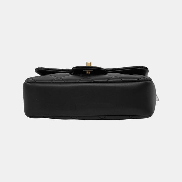 Authenticated pre-owned Classic Flap Small Quilted Lambskin Black - Shoulder Bag at Looply