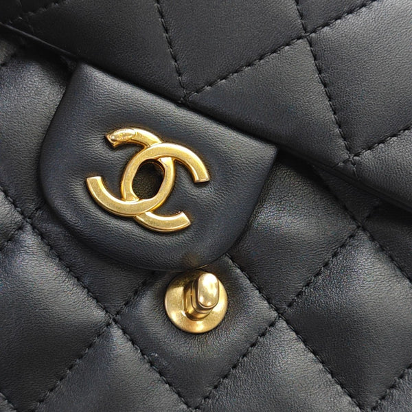 Authenticated pre-owned Classic Flap Small Quilted Lambskin Black - Shoulder Bag at Looply