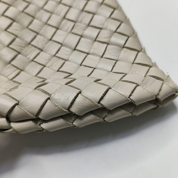 Calfskin White