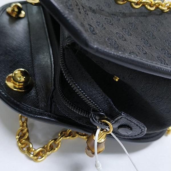 Monogram Canvas Black