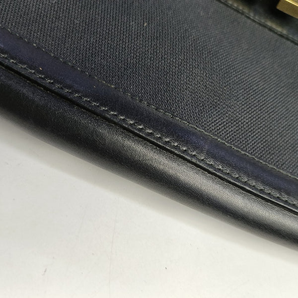 Canvas Gray