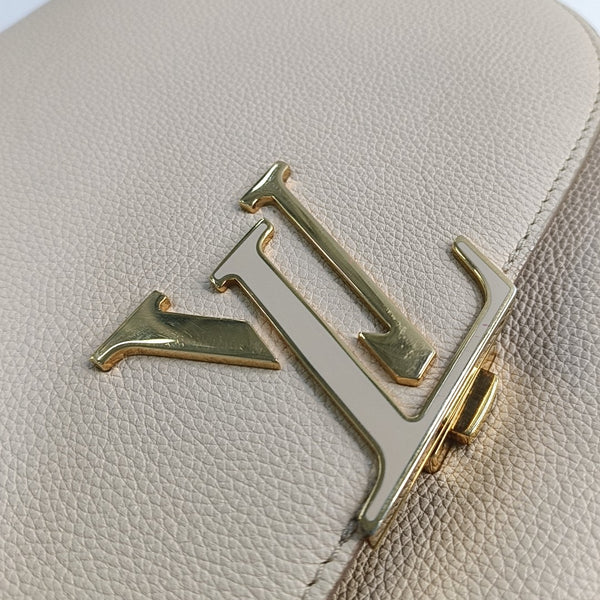 VOLTA Calfskin Beige