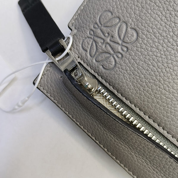 T Pouch Calfskin Gray