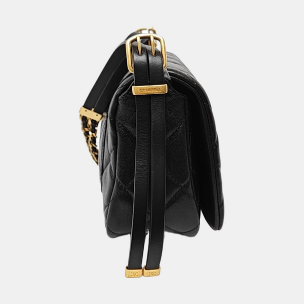 Authenticated pre-owned Classic Flap Quilted Lambskin Black - Crossbody Bag at Looply