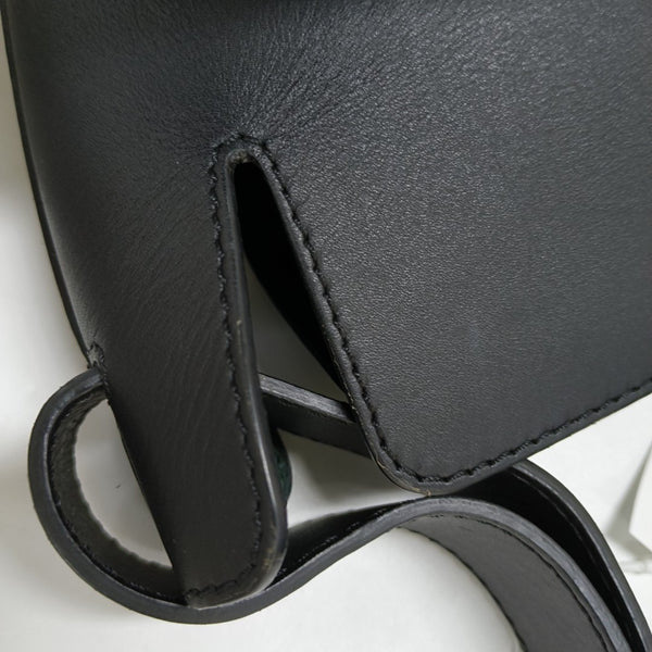 The Bucket Calfskin Black