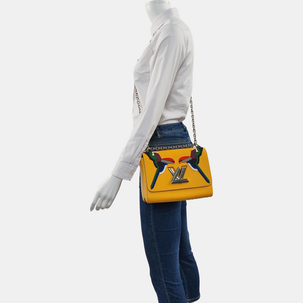 Authenticated pre-owned Twist MM Epi Yellow - Shoulder Bag at Looply