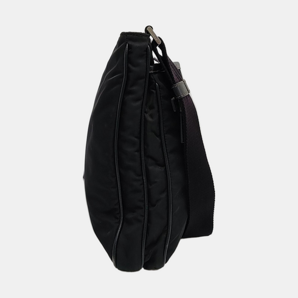 Authenticated pre-owned Nylon Crossbody Bag Nylon Black - Crossbody Bag at Looply