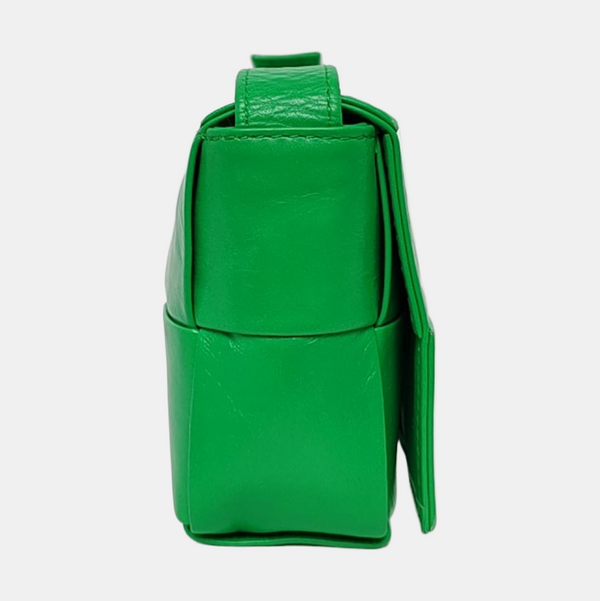 Authenticated pre-owned Cassette Small Calfskin Green - Crossbody Bag at Looply