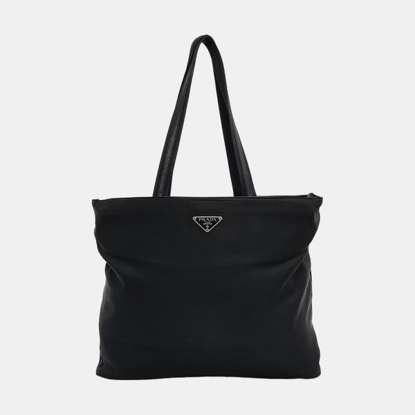 Authenticated pre-owned Nylon Crossbody Bag Nylon Black - Shoulder Bag at Looply