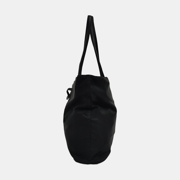 Authenticated pre-owned Nylon Crossbody Bag Nylon Black - Shoulder Bag at Looply