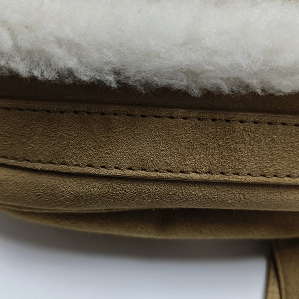 Authenticated pre-owned Bobby Medium Sheepskin Beige - Shoulder Bag at Looply