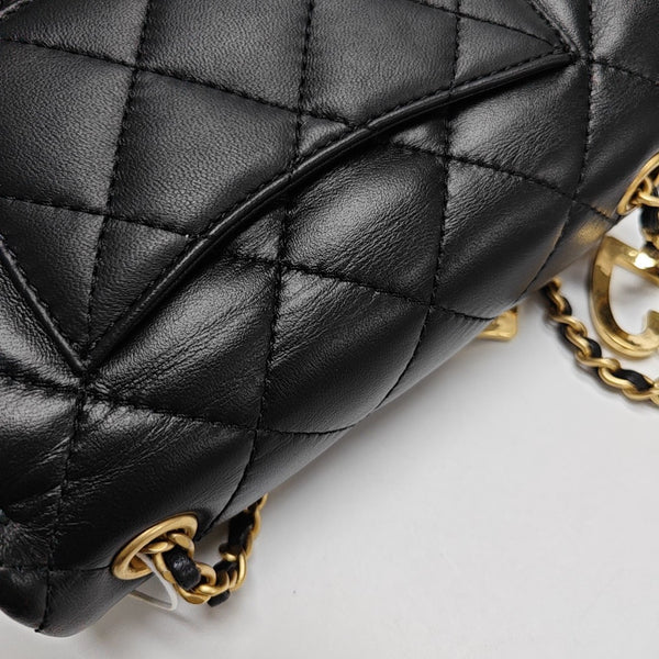 Authenticated pre-owned Classic Flap Quilted Lambskin Black - Shoulder Bag at Looply