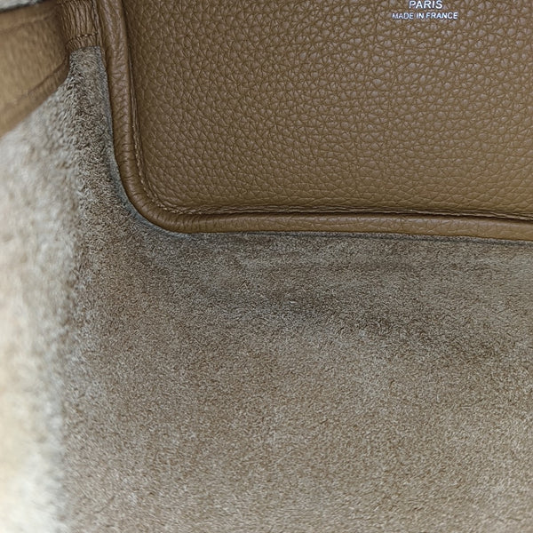Authenticated pre-owned Picotin Lock 18 Clemence Beige - Top Handle Bag at Looply