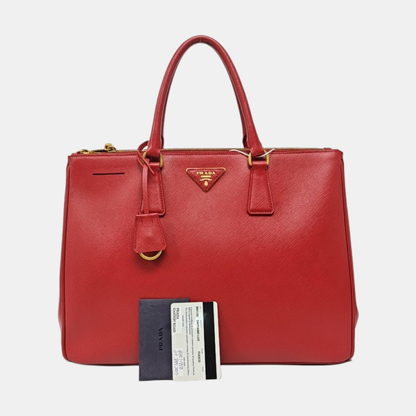 Authenticated pre-owned Galleria Small Calfskin Red - Top Handle Bag at Looply