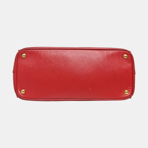 Authenticated pre-owned Galleria Small Calfskin Red - Top Handle Bag at Looply