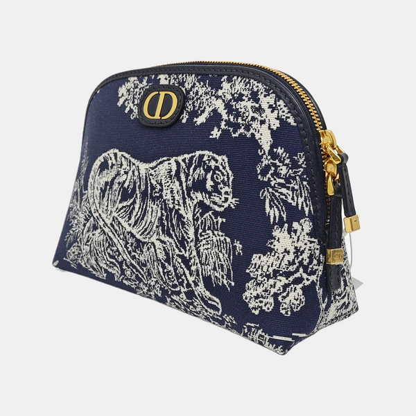 Authenticated pre-owned 30 Montaigne Medium Fabric Blue - Clutch at Looply
