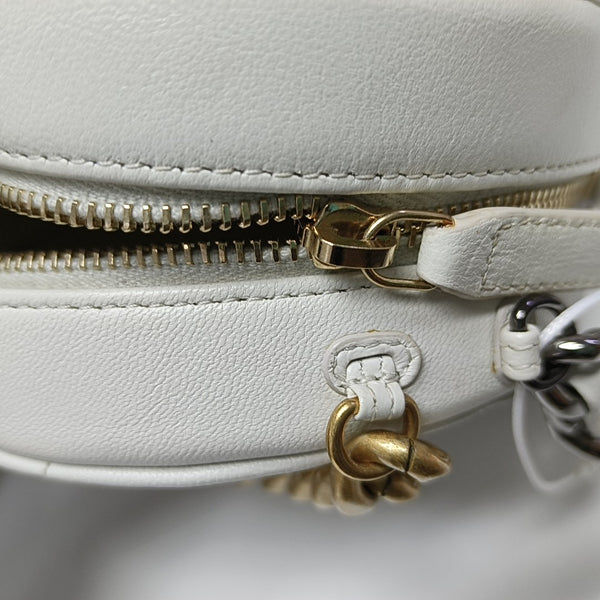 Authenticated pre-owned Chanel 19 Quilted Lambskin White - Shoulder Bag at Looply