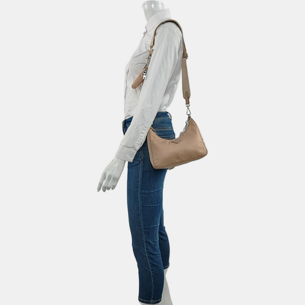 Authenticated pre-owned Re-edition2005 Nylon Beige - Shoulder Bag at Looply