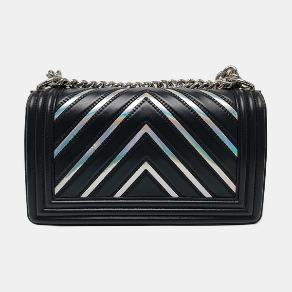 Authenticated pre-owned Boy Chanel Medium Chevron Calfskin Black - Shoulder Bag at Looply