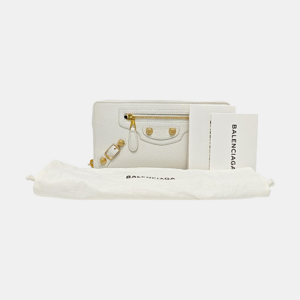 Authenticated pre-owned Classic City Lambskin White Wallet - Wallet at Looply