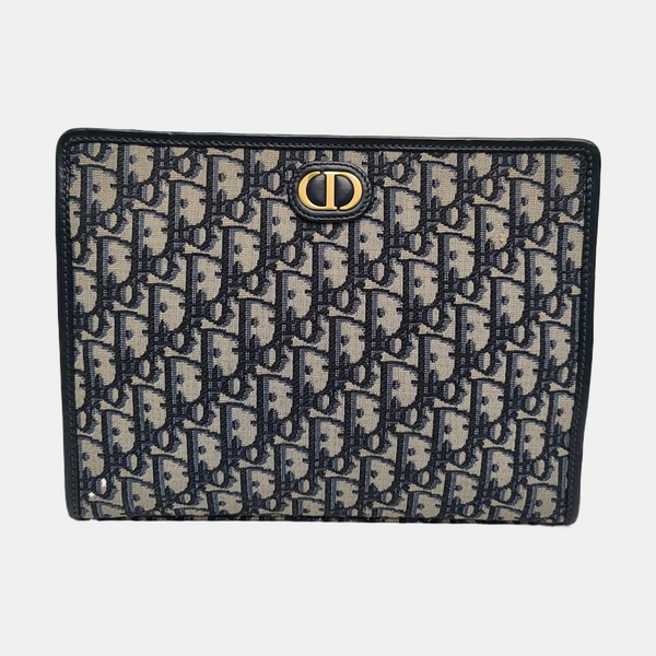 Authenticated pre-owned 30 Montaigne Monogram Canvas Beige - Clutch at Looply