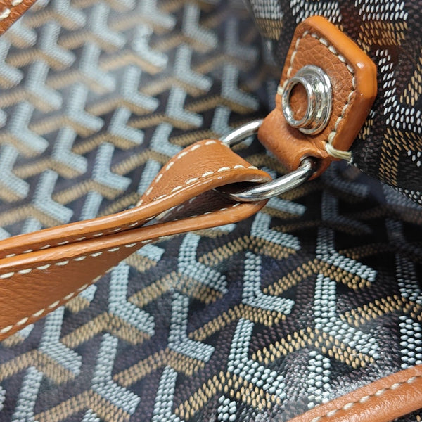 Saint Léger Coated Canvas Brown