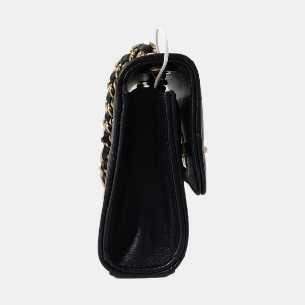 Authenticated pre-owned Trendy CC Quilted Lambskin Black - Crossbody Bag at Looply